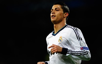 中欧电竞精华-三笘薰赛后感谢球迷支持